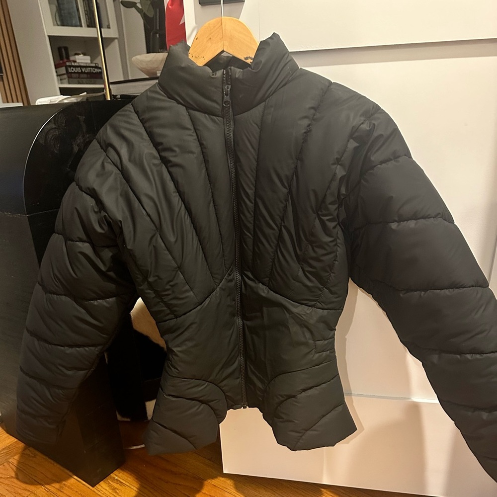 KHY BY KYLIE JENNER SCULPTED PUFFER JACKET